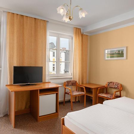 Otava - Vedlejsi Budova Františkovy Lázně Extérieur photo