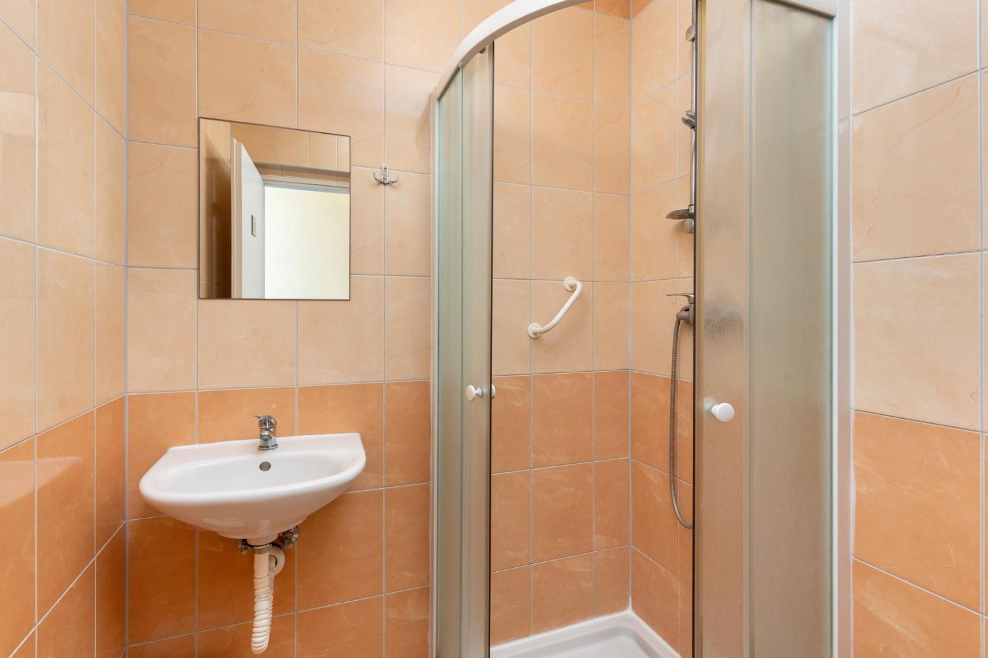 Otava - Vedlejsi Budova Františkovy Lázně Extérieur photo